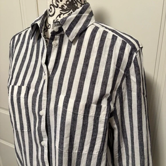 H&M L.O.G.G. navy/white striped LINEN blend button up shirt women's size 4 - Picture 2 of 9